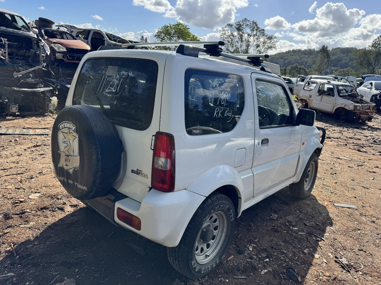 View SUZUKI JIMNY 2011 2 Door Station Wagon Breaking