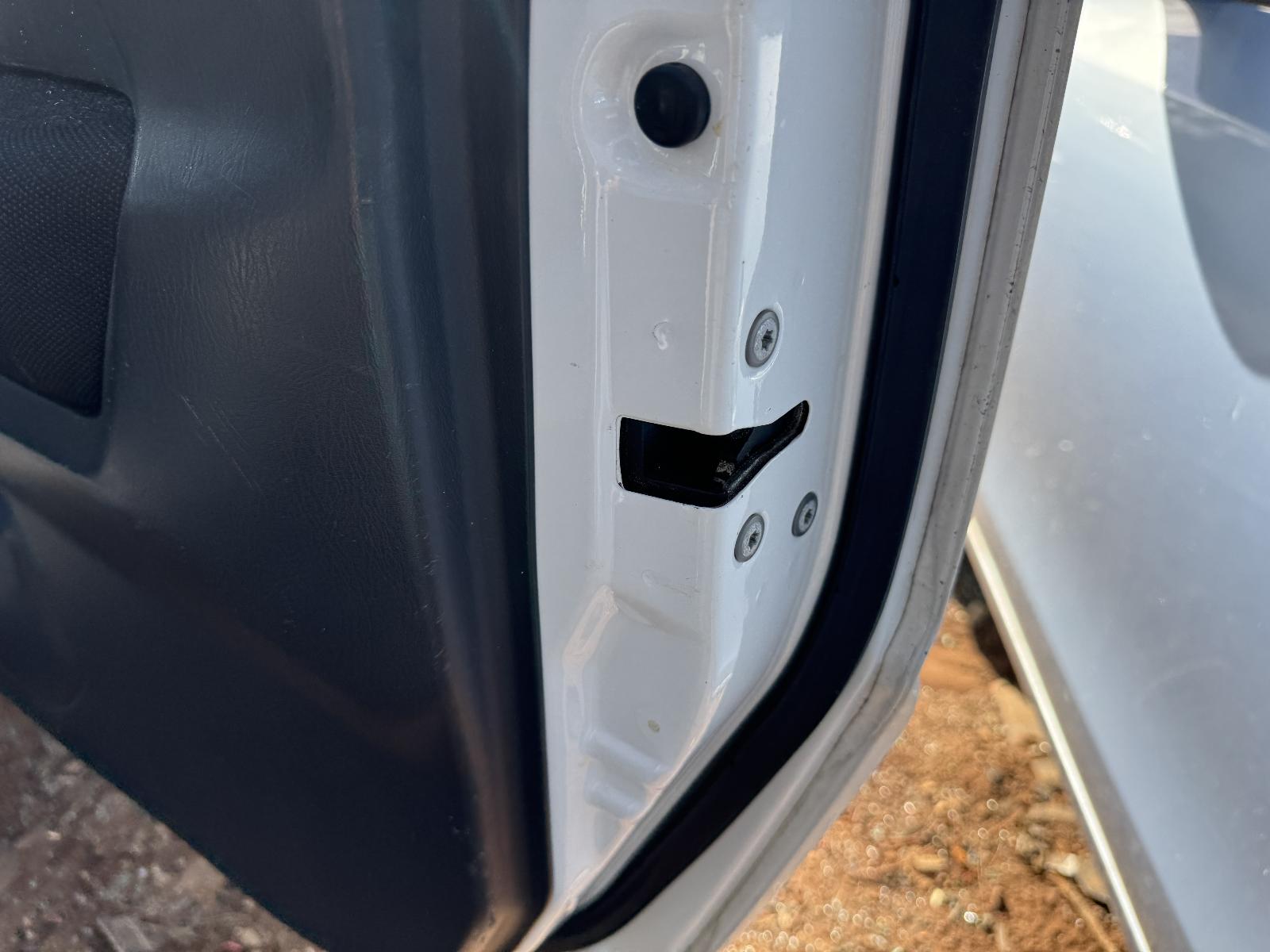 View SUZUKI JIMNY 2011 2 Door Station Wagon Breaking