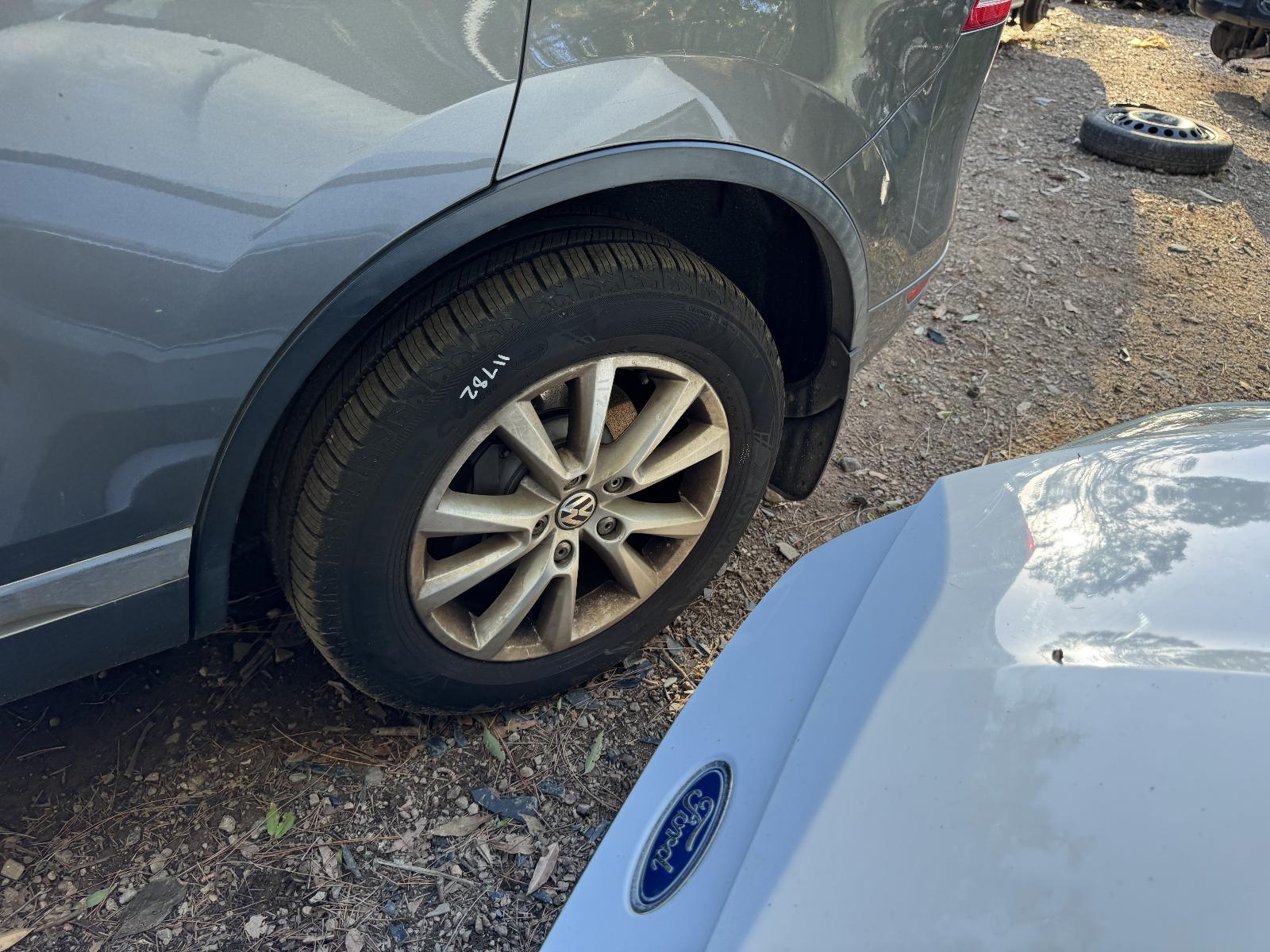 View VOLKSWAGEN TOUAREG 2012 5 Door Station Wagon Breaking