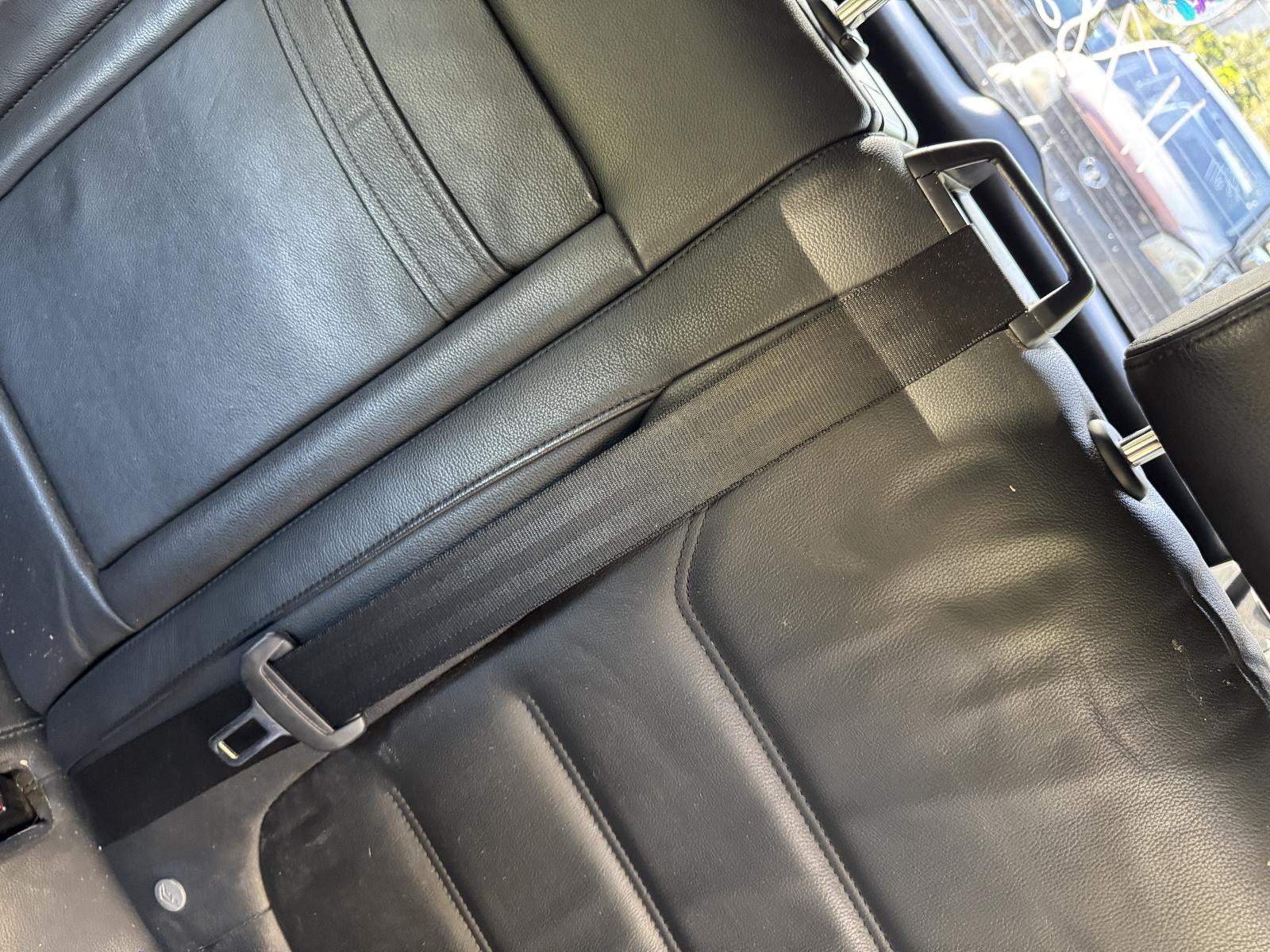 View VOLKSWAGEN TOUAREG 2012 5 Door Station Wagon Breaking