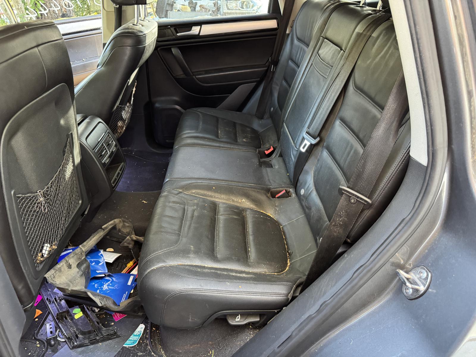 View VOLKSWAGEN TOUAREG 2012 5 Door Station Wagon Breaking