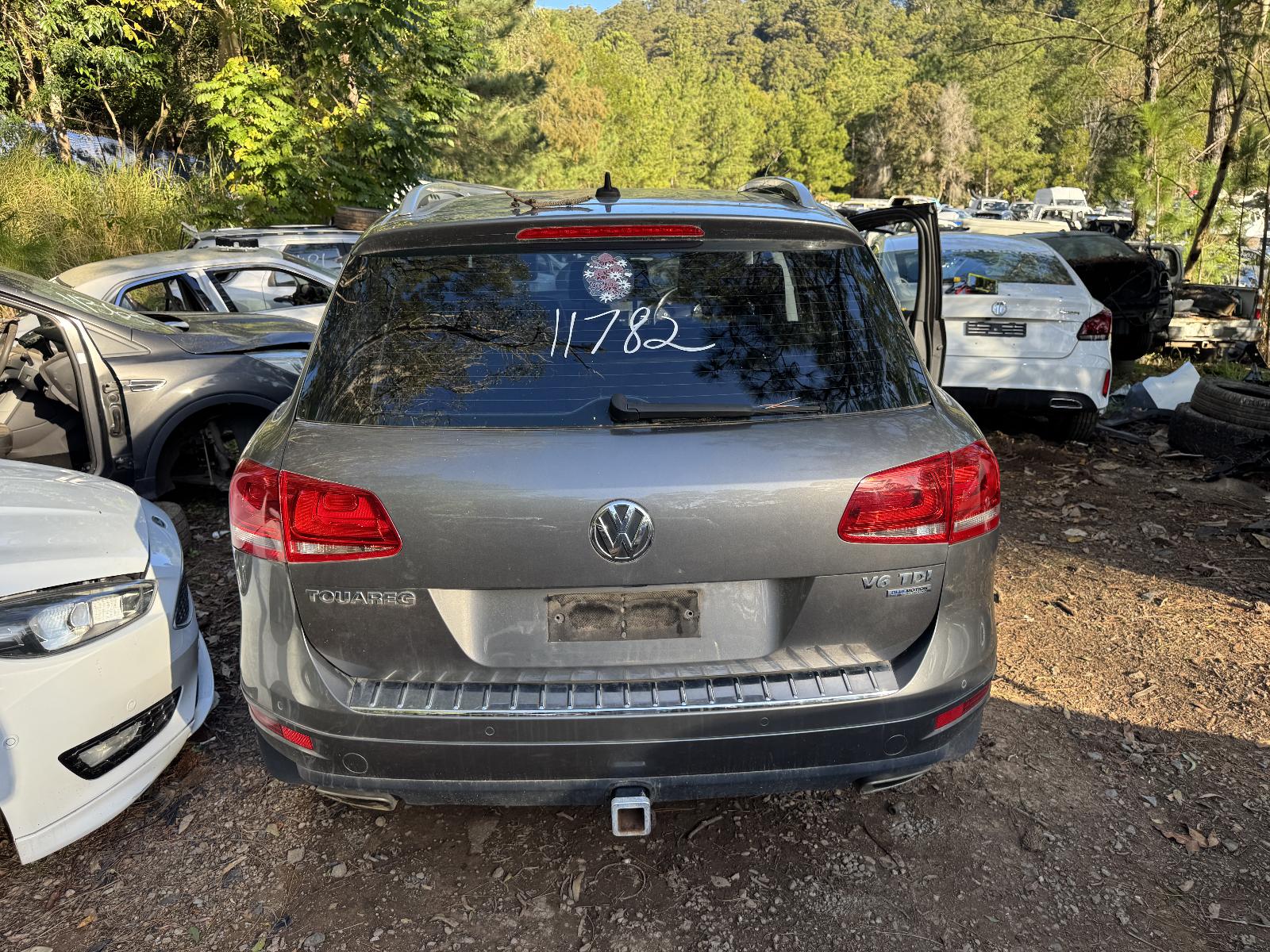 View VOLKSWAGEN TOUAREG 2012 5 Door Station Wagon Breaking