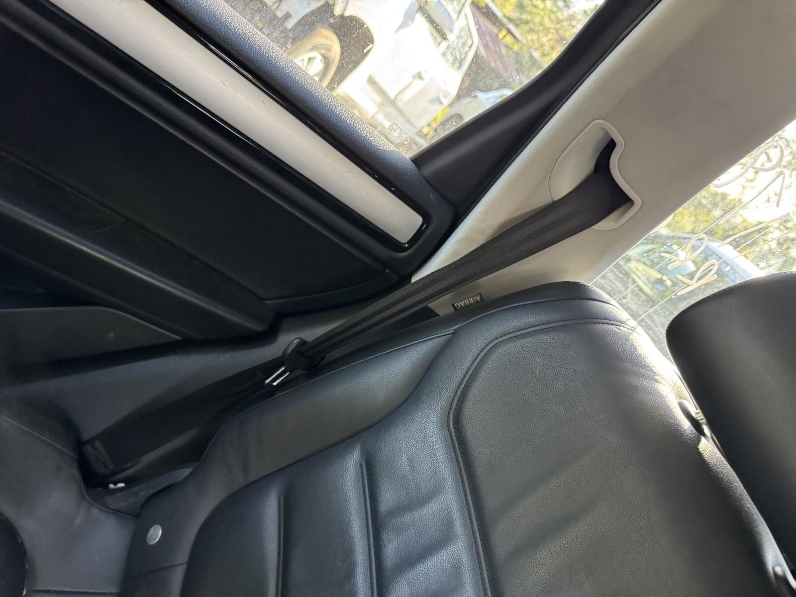 View VOLKSWAGEN TOUAREG 2012 5 Door Station Wagon Breaking