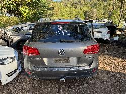 View VOLKSWAGEN TOUAREG 2012 5 Door Station Wagon Breaking