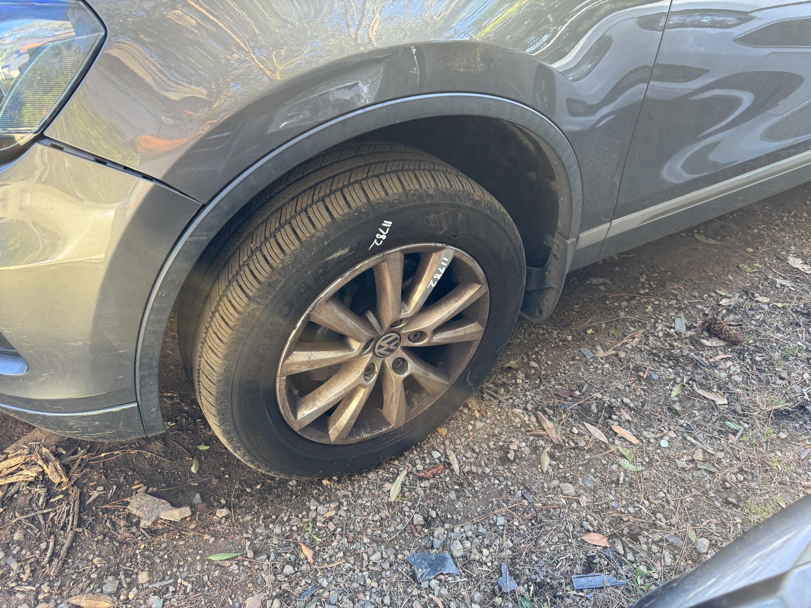 View VOLKSWAGEN TOUAREG 2012 5 Door Station Wagon Breaking