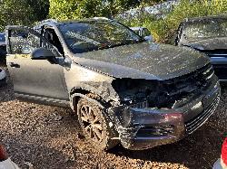 View VOLKSWAGEN TOUAREG 2012 5 Door Station Wagon Breaking