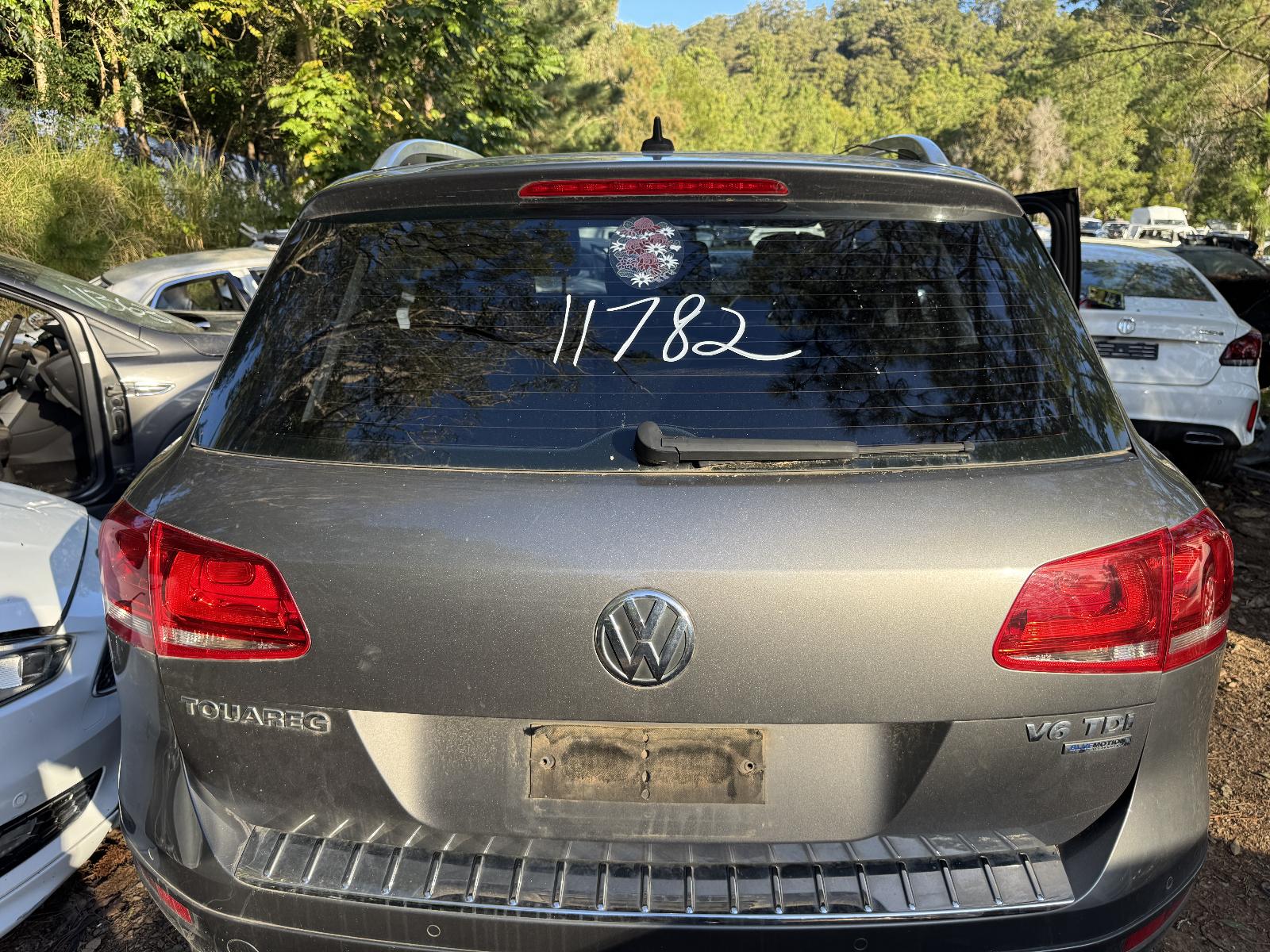 View VOLKSWAGEN TOUAREG 2012 5 Door Station Wagon Breaking