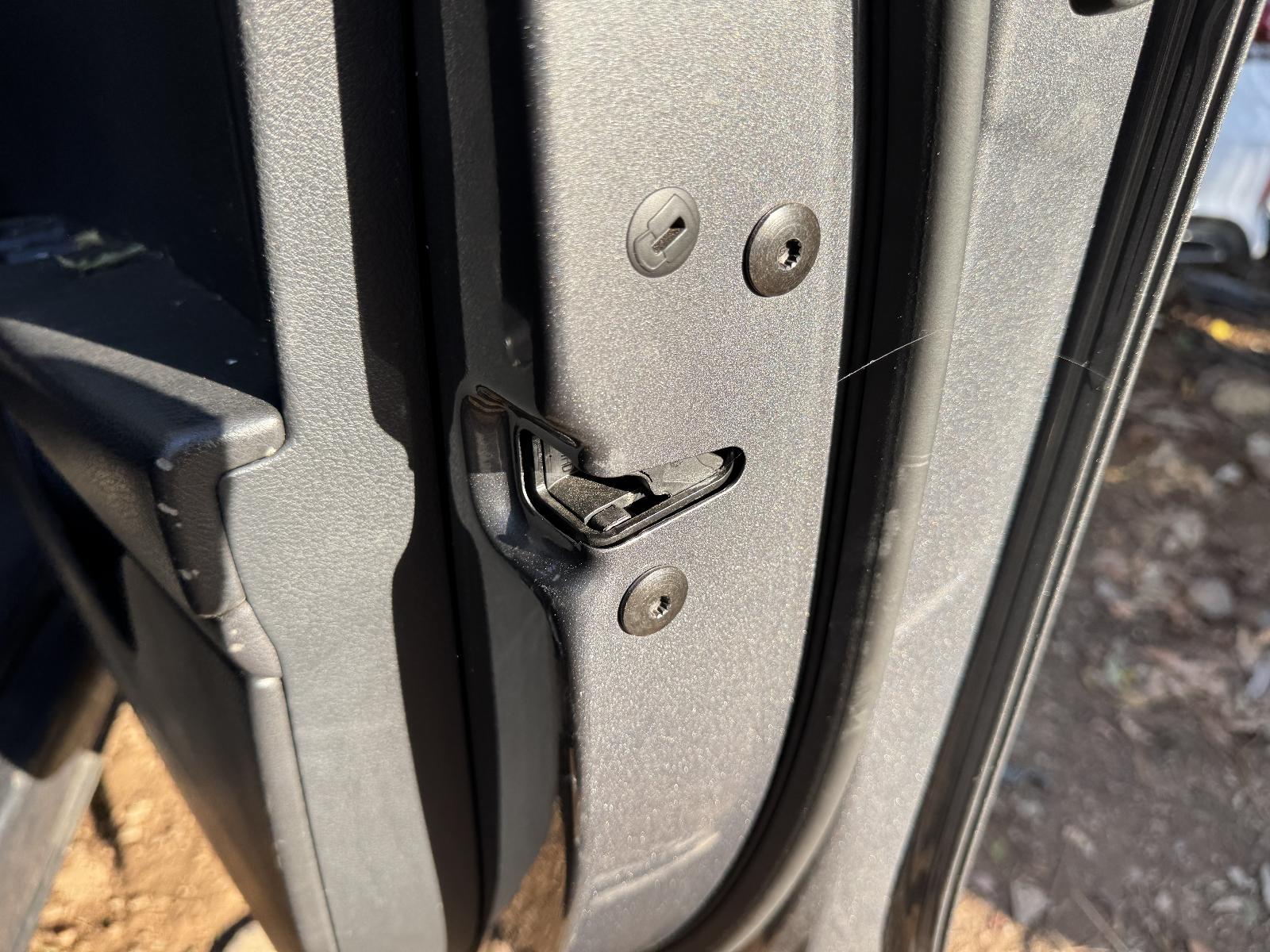 View VOLKSWAGEN TOUAREG 2012 5 Door Station Wagon Breaking