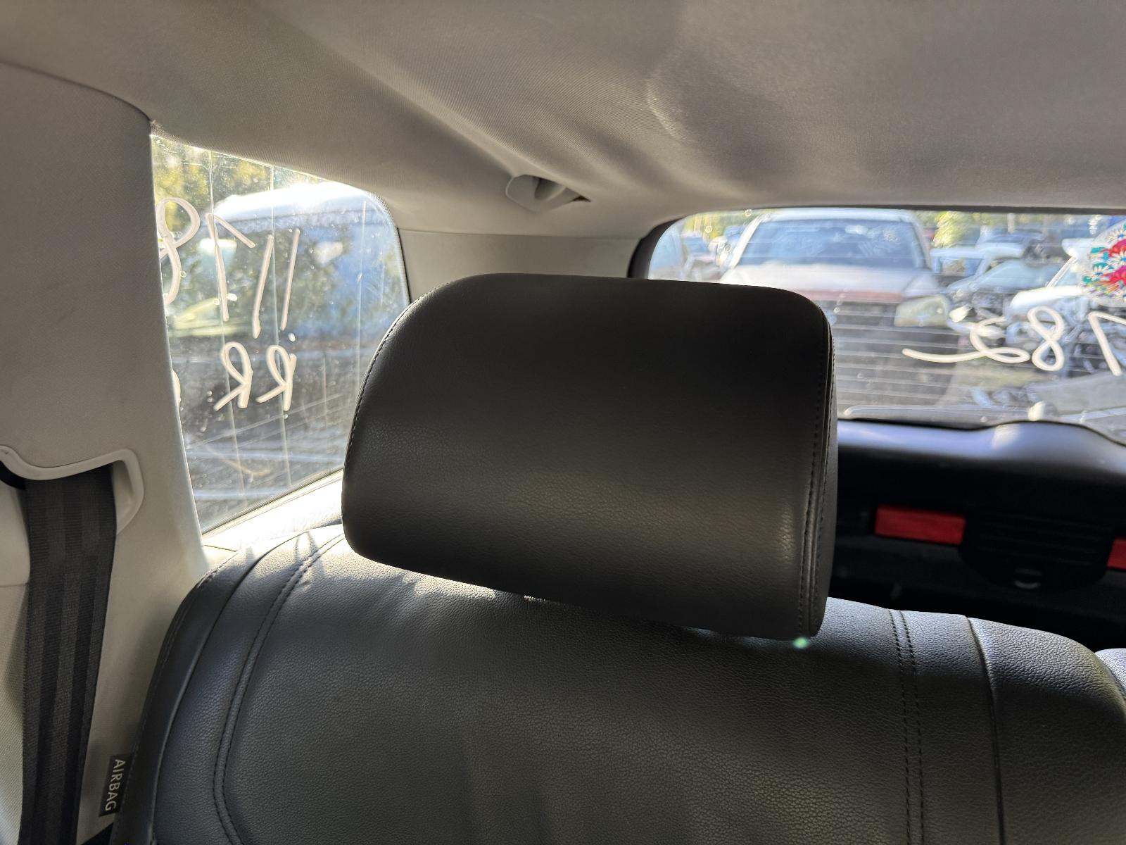 View VOLKSWAGEN TOUAREG 2012 5 Door Station Wagon Breaking