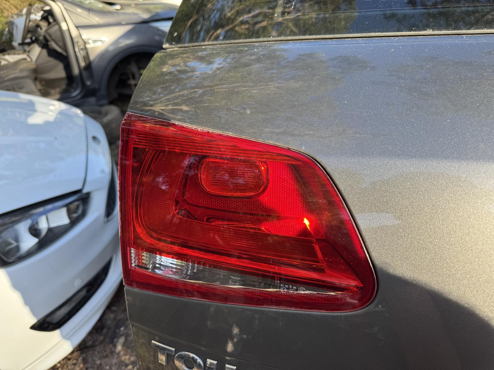 View VOLKSWAGEN TOUAREG 2012 5 Door Station Wagon Breaking