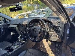 View VOLKSWAGEN TOUAREG 2012 5 Door Station Wagon Breaking