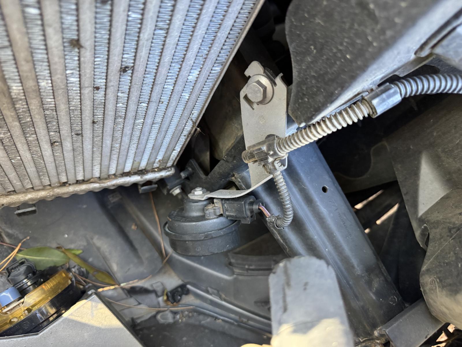 View VOLKSWAGEN TOUAREG 2012 5 Door Station Wagon Breaking