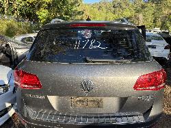View VOLKSWAGEN TOUAREG 2012 5 Door Station Wagon Breaking