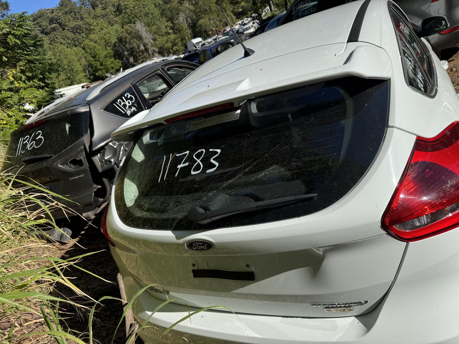 View FORD FOCUS 2015 4 Door Hatchback Breaking