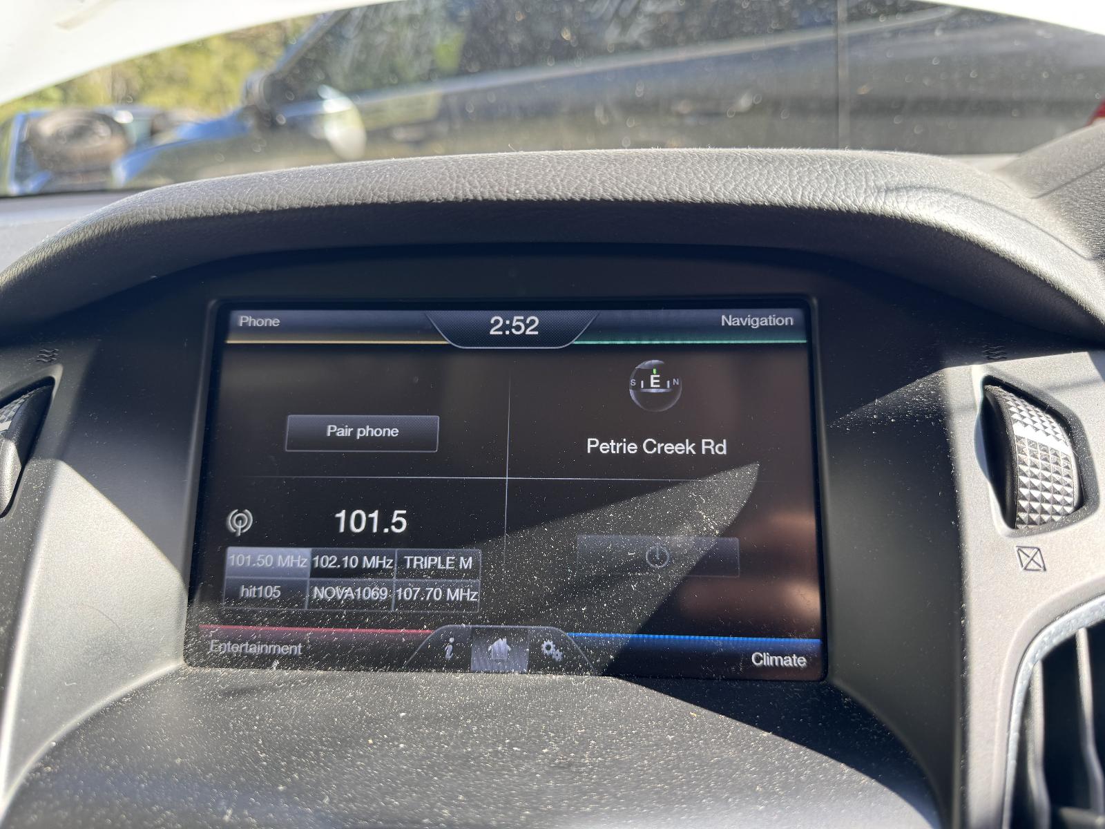 View FORD FOCUS 2015 4 Door Hatchback Breaking
