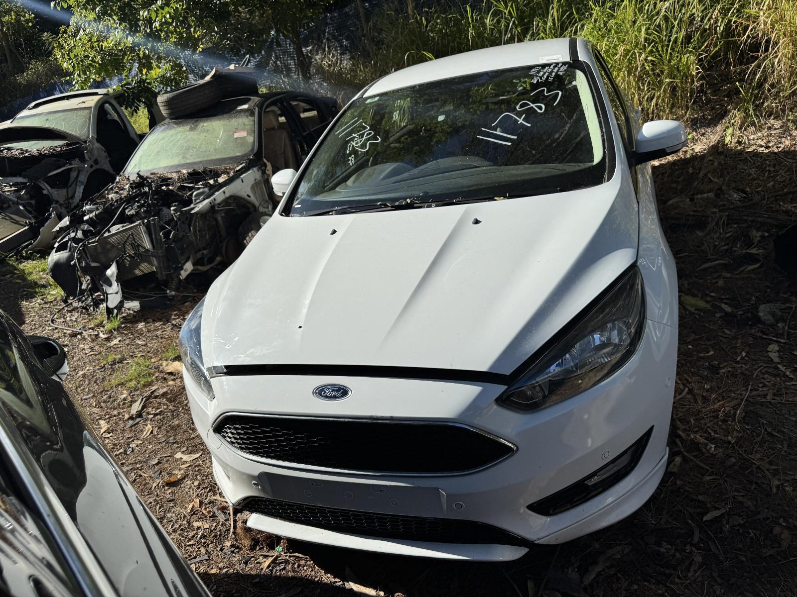 View FORD FOCUS 2015 4 Door Hatchback Breaking
