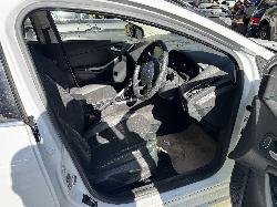 View FORD FOCUS 2015 4 Door Hatchback Breaking
