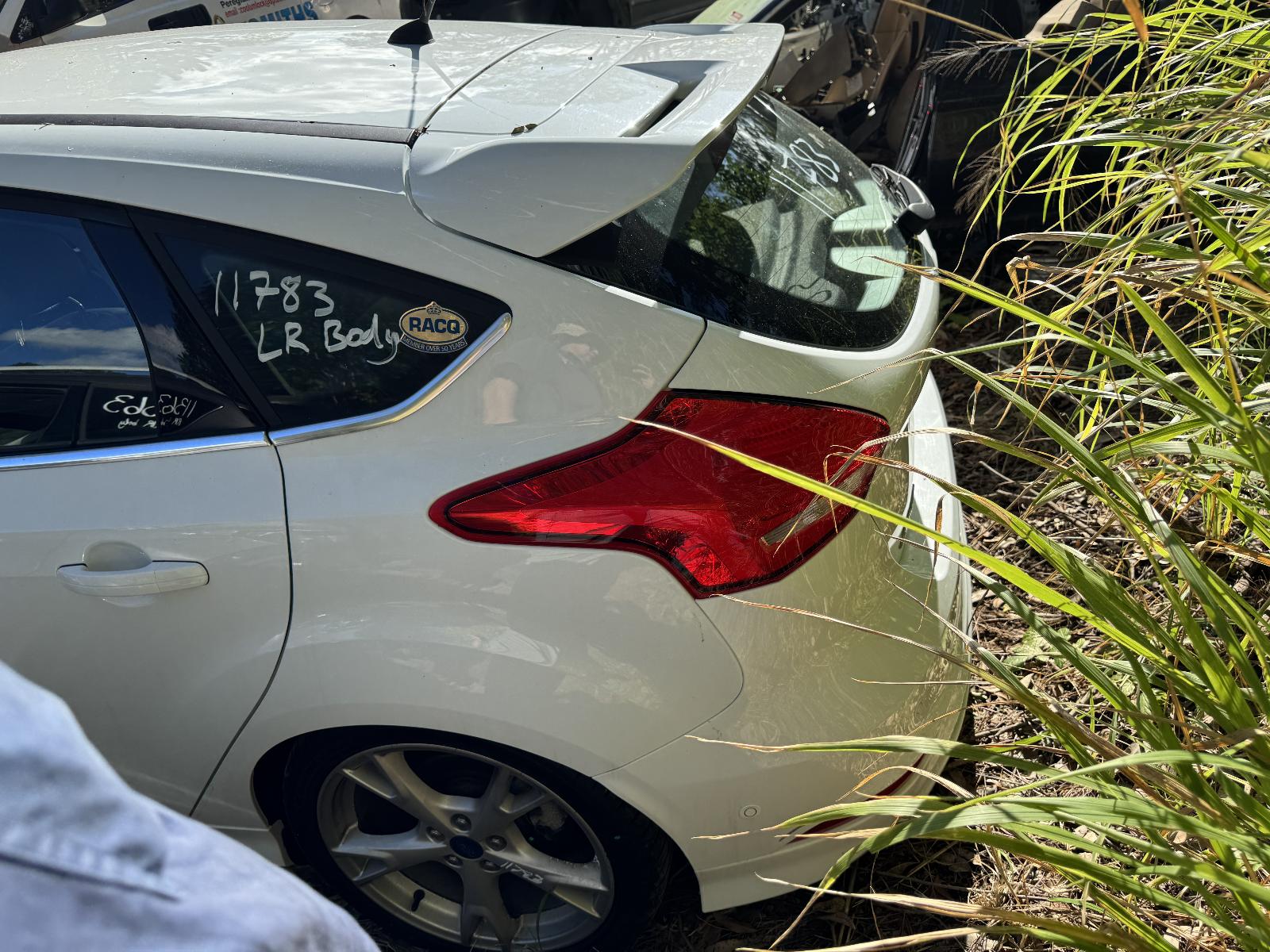 View FORD FOCUS 2015 4 Door Hatchback Breaking