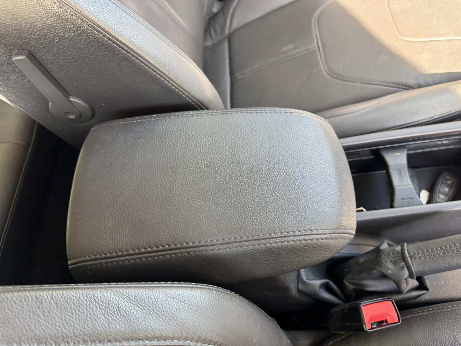View FORD FOCUS 2015 4 Door Hatchback Breaking