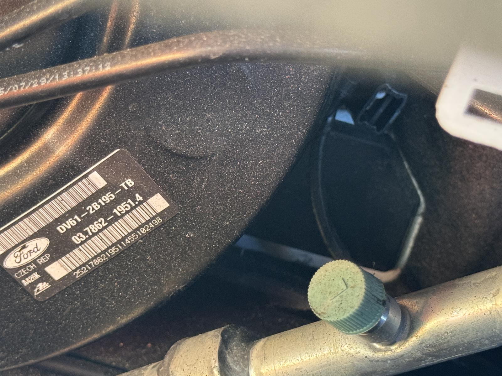 View FORD FOCUS 2015 4 Door Hatchback Breaking