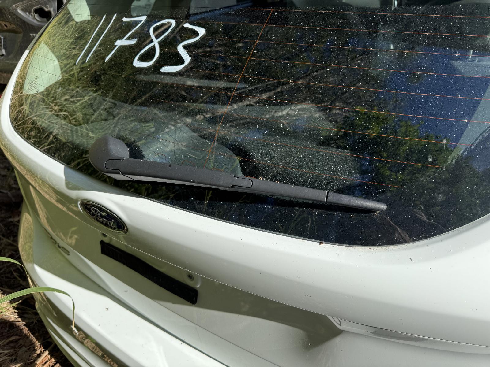 View FORD FOCUS 2015 4 Door Hatchback Breaking