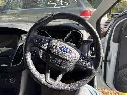 View FORD FOCUS 2015 4 Door Hatchback Breaking