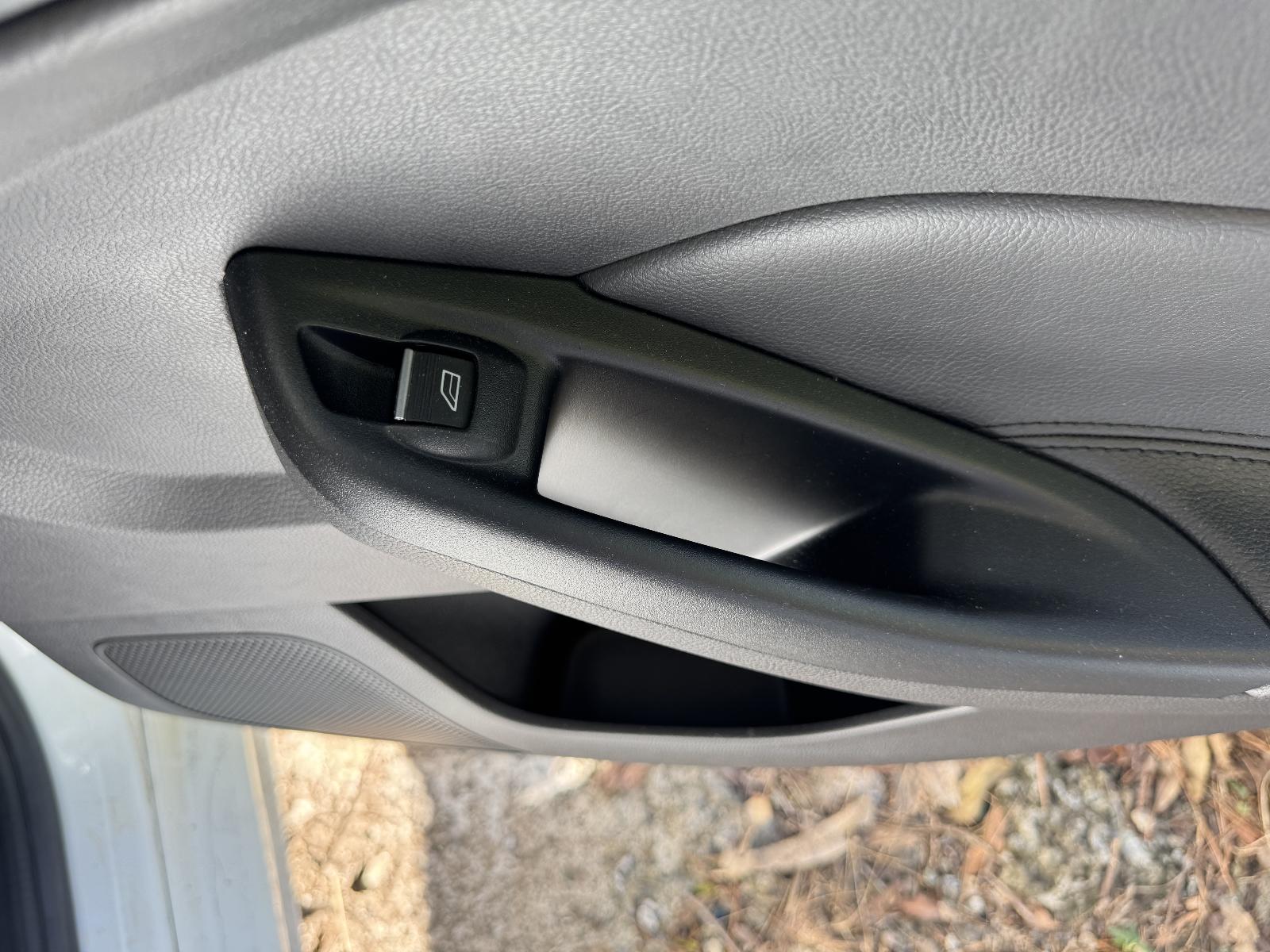 View FORD FOCUS 2015 4 Door Hatchback Breaking