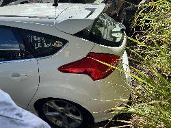 View FORD FOCUS 2015 4 Door Hatchback Breaking