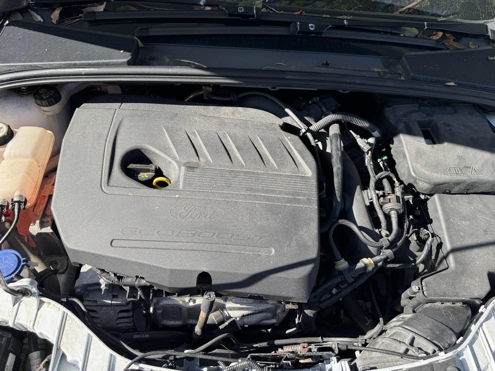 View FORD FOCUS 2015 4 Door Hatchback Breaking