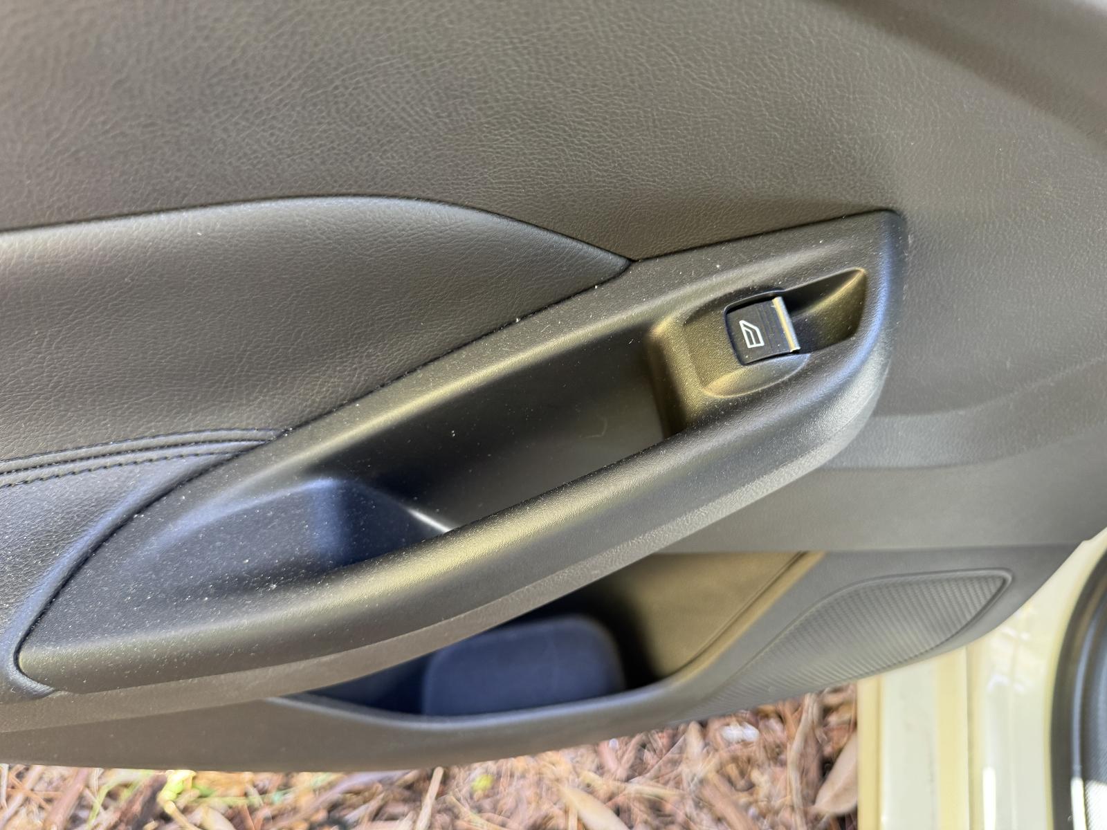View FORD FOCUS 2015 4 Door Hatchback Breaking