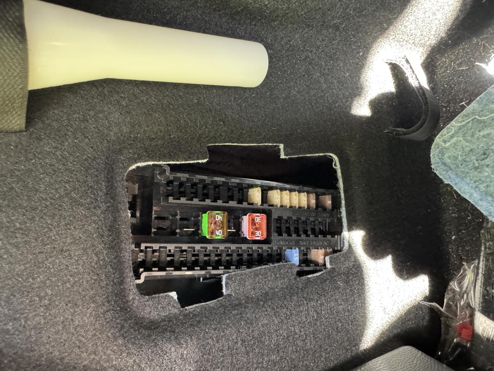 View FORD FOCUS 2015 4 Door Hatchback Breaking