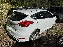 View FORD FOCUS 2015 4 Door Hatchback Breaking