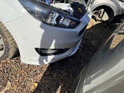 View FORD FOCUS 2015 4 Door Hatchback Breaking