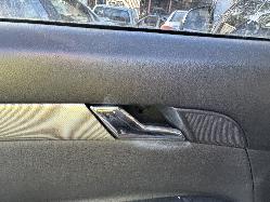 View HOLDEN CAPTIVA 2013 5 Door Station Wagon Breaking