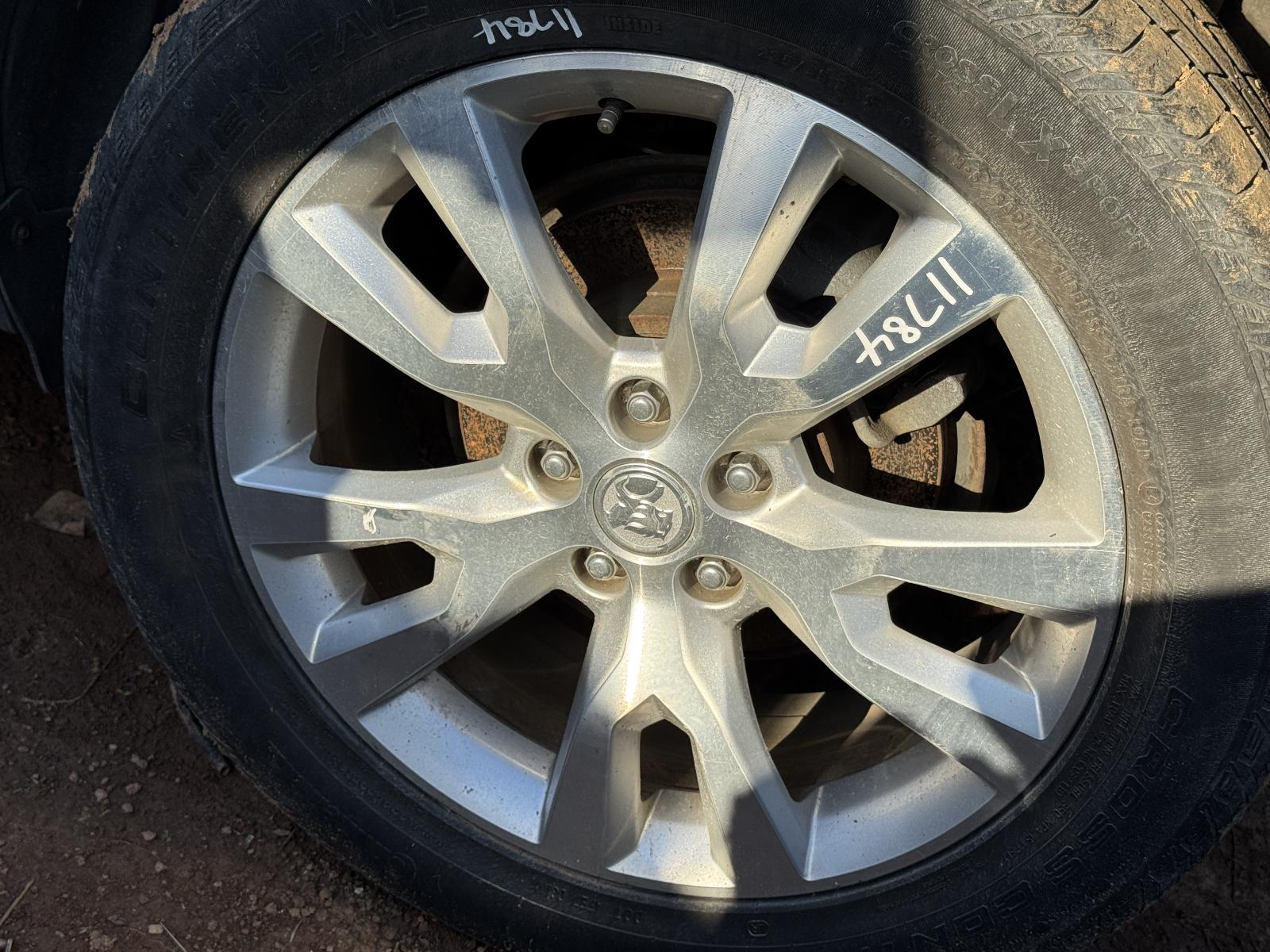 View HOLDEN CAPTIVA 2013 5 Door Station Wagon Breaking