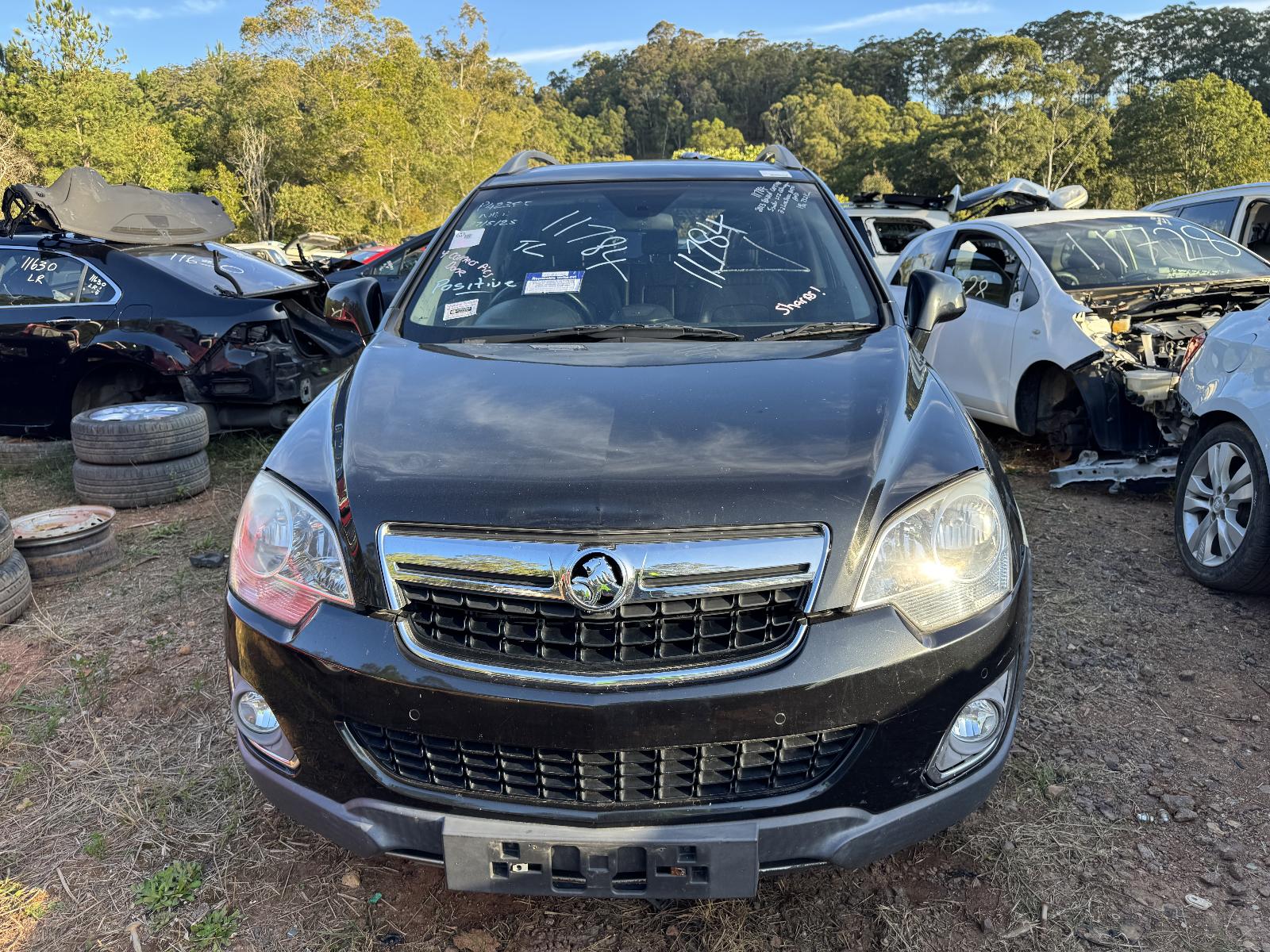 View HOLDEN CAPTIVA 2013 5 Door Station Wagon Breaking