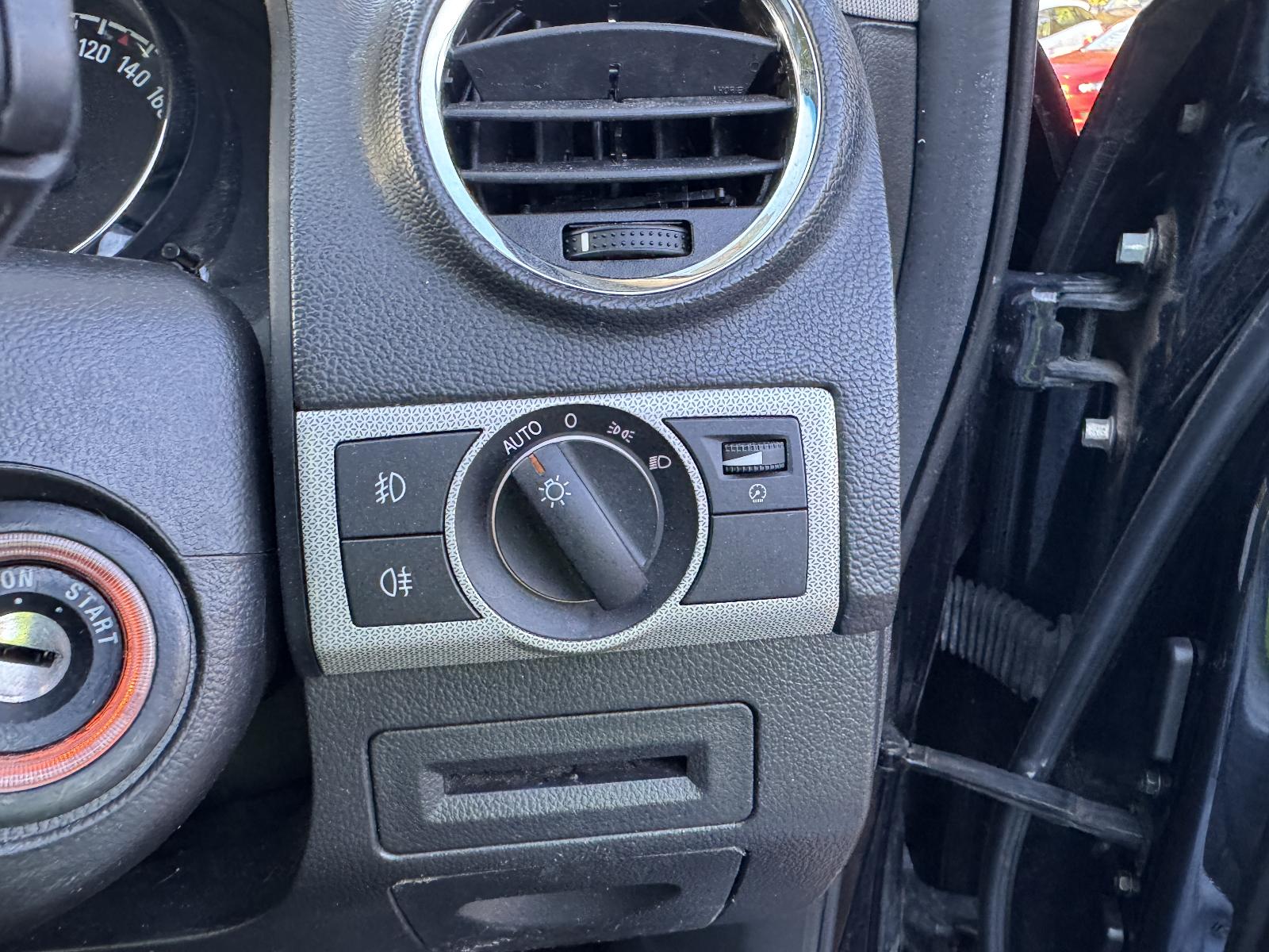 View HOLDEN CAPTIVA 2013 5 Door Station Wagon Breaking