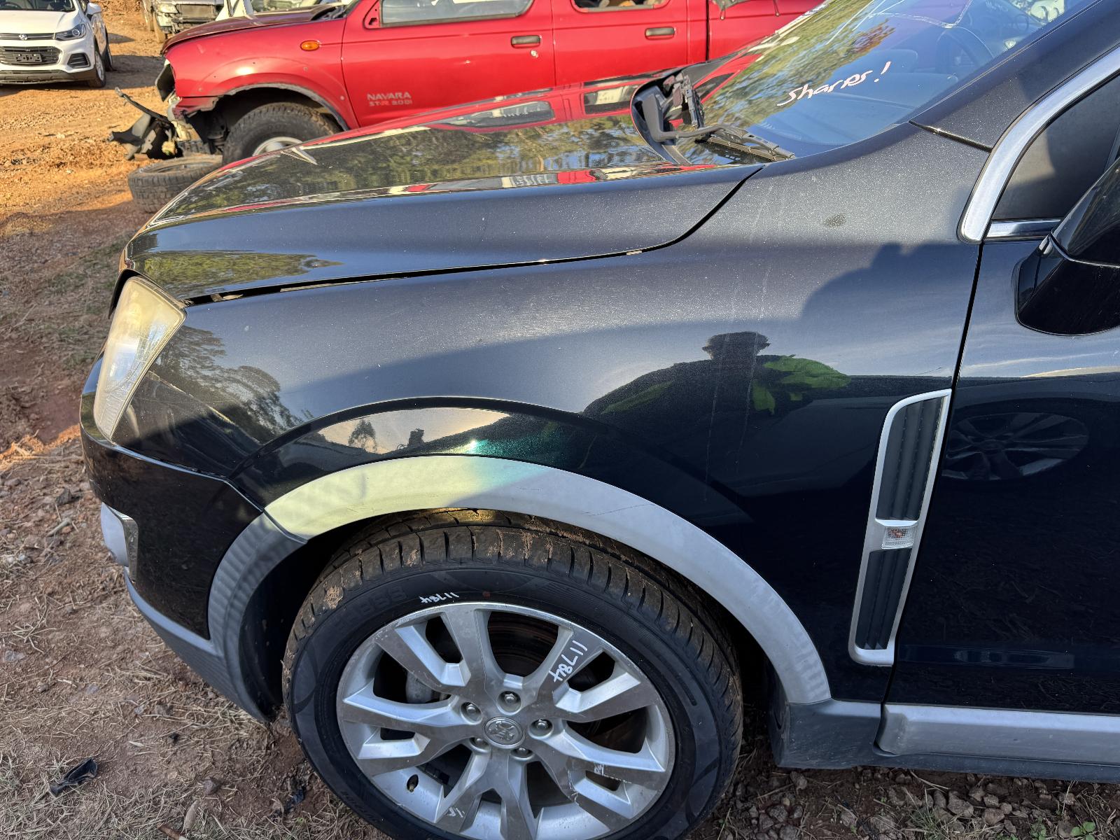 View HOLDEN CAPTIVA 2013 5 Door Station Wagon Breaking