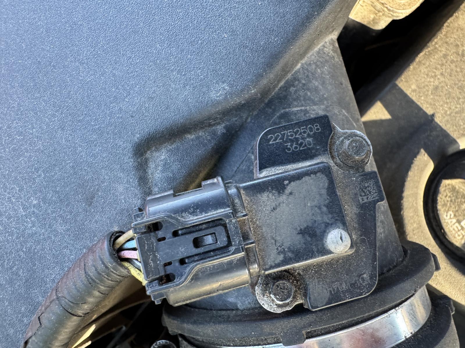 View HOLDEN CAPTIVA 2013 5 Door Station Wagon Breaking