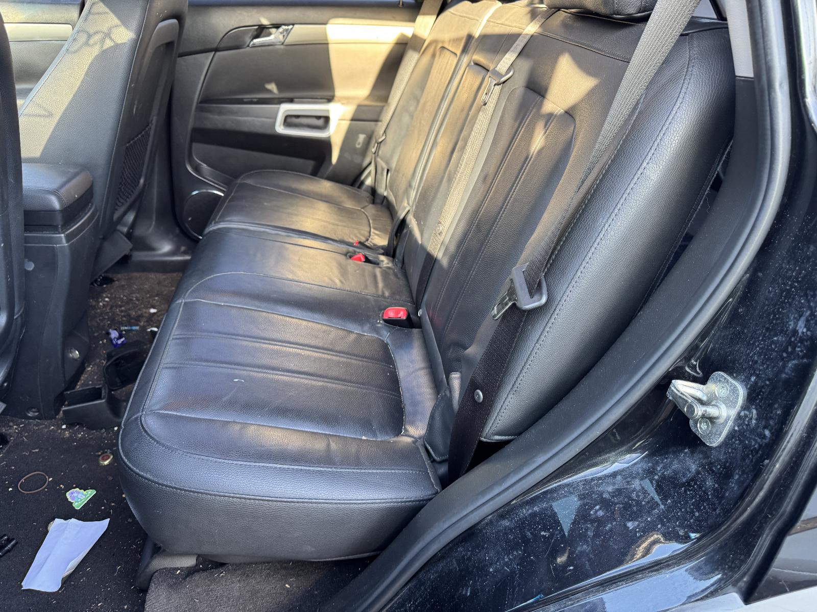 View HOLDEN CAPTIVA 2013 5 Door Station Wagon Breaking