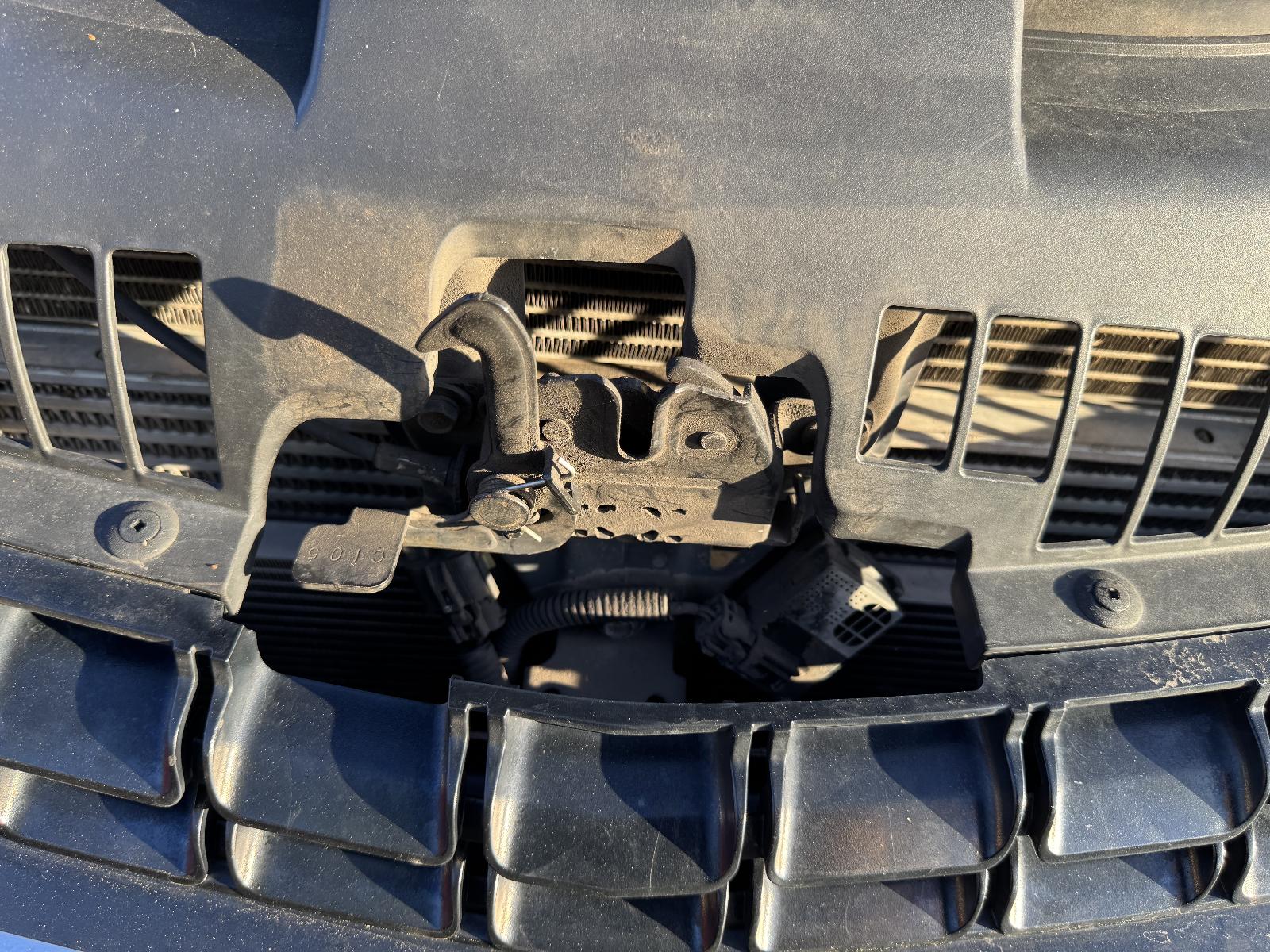 View HOLDEN CAPTIVA 2013 5 Door Station Wagon Breaking