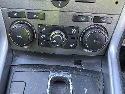 View HOLDEN CAPTIVA 2013 5 Door Station Wagon Breaking