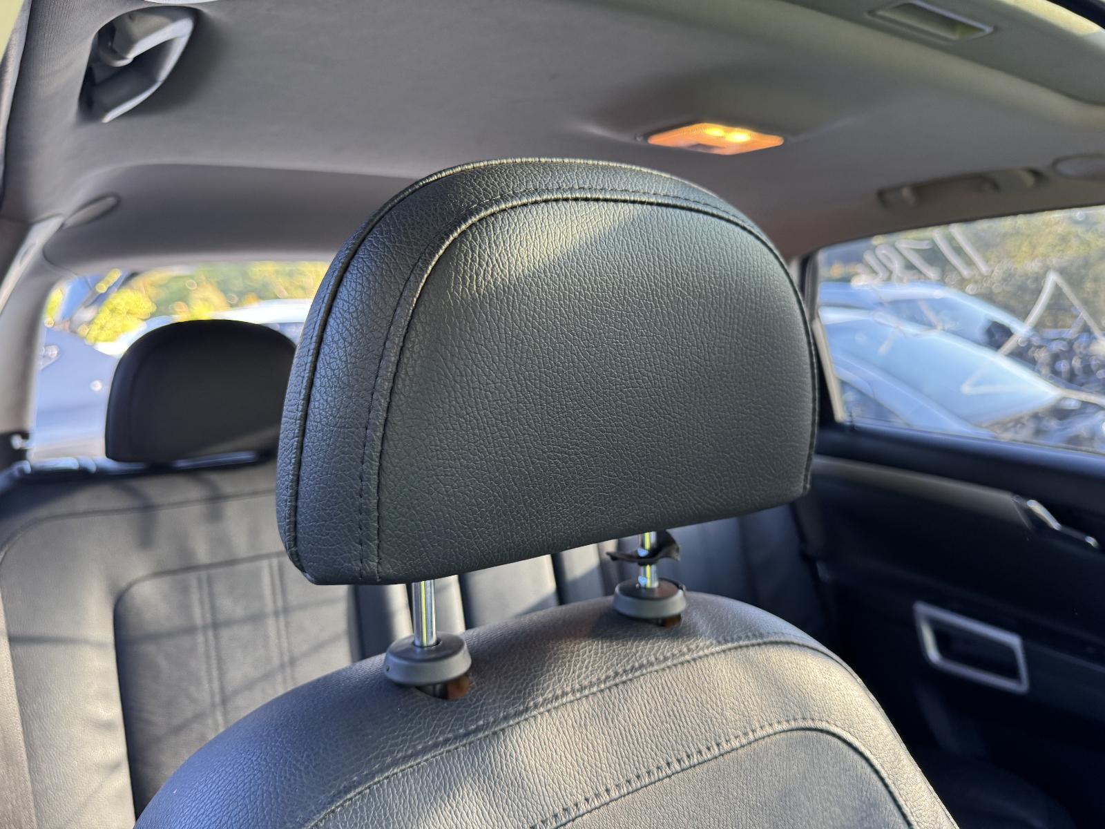 View HOLDEN CAPTIVA 2013 5 Door Station Wagon Breaking
