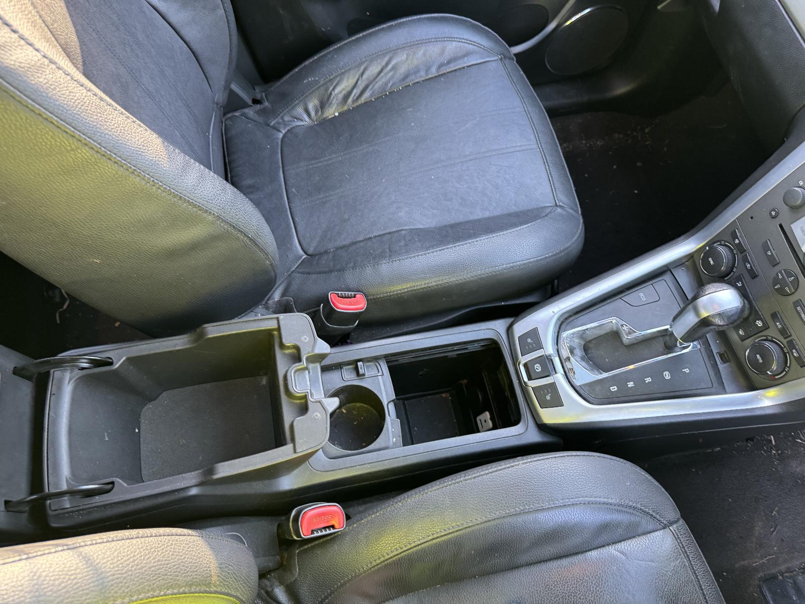 View HOLDEN CAPTIVA 2013 5 Door Station Wagon Breaking