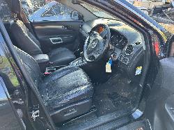 View HOLDEN CAPTIVA 2013 5 Door Station Wagon Breaking