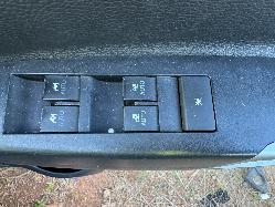 View HOLDEN CAPTIVA 2013 5 Door Station Wagon Breaking