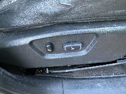View HOLDEN CAPTIVA 2013 5 Door Station Wagon Breaking