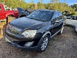 View HOLDEN CAPTIVA 2013 5 Door Station Wagon Breaking