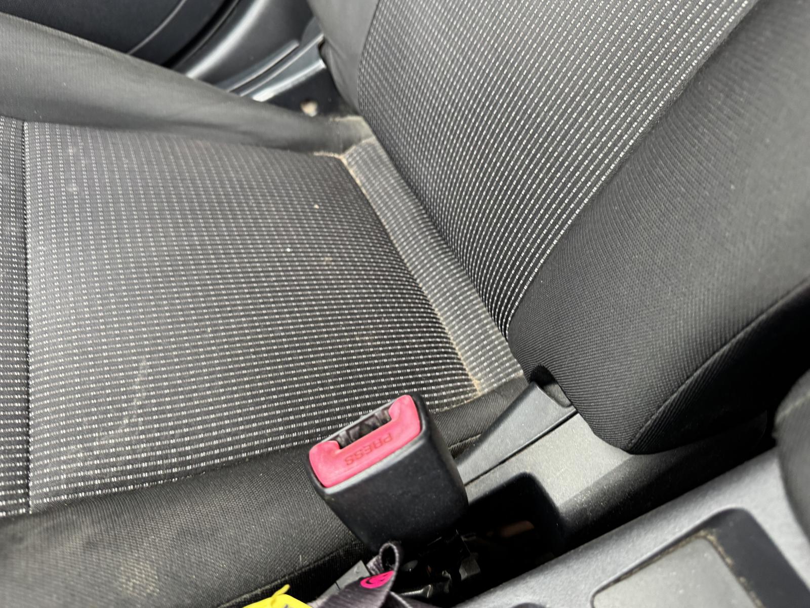 View MITSUBISHI LANCER 2010 4 Door Sedan Breaking