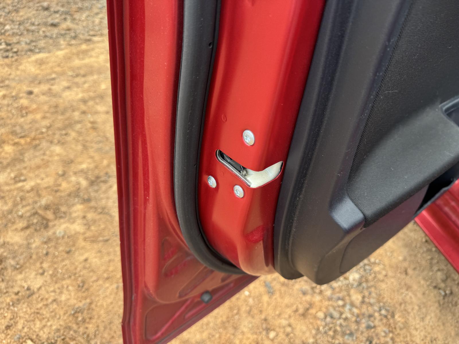 View MITSUBISHI LANCER 2010 4 Door Sedan Breaking